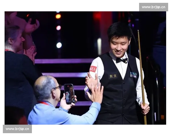 斯诺克新星赵心童逆袭之路从低谷到巅峰展现中国台球新力量